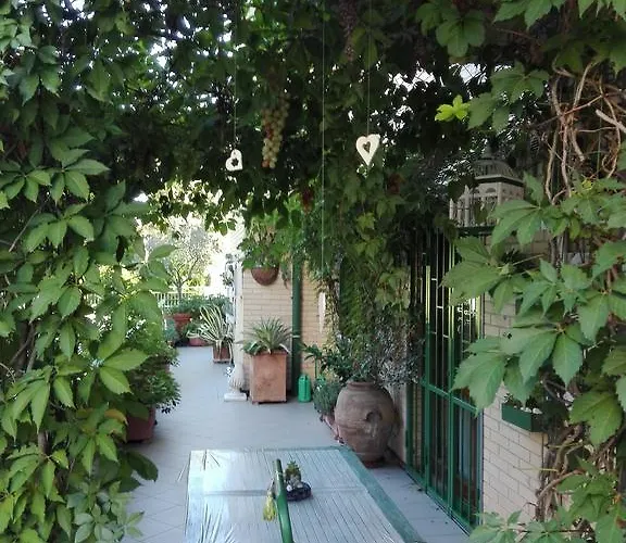 Bed and Breakfast In Principio Vitae - L'infinito Con Tatto 3*