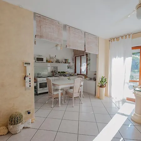 Bed & Breakfast In Principio Vitae - L'infinito Con Tatto Recanati